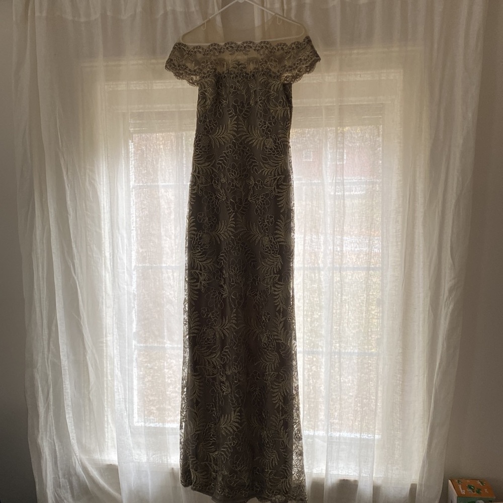 Tadashi Shoji Illusion Off the Shoulder Lace Gown - Picture 5 of 10